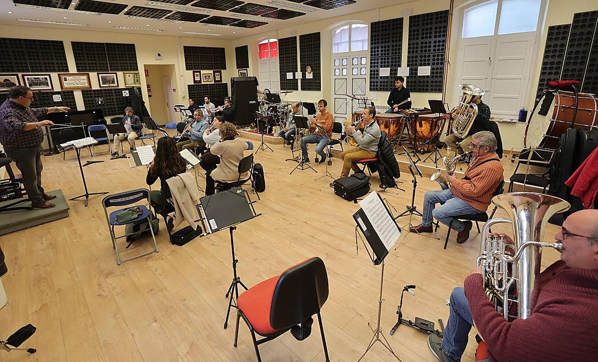 Ensayo de la Banda de Música en la Academia Claudio Prieto de los Jardinillos.