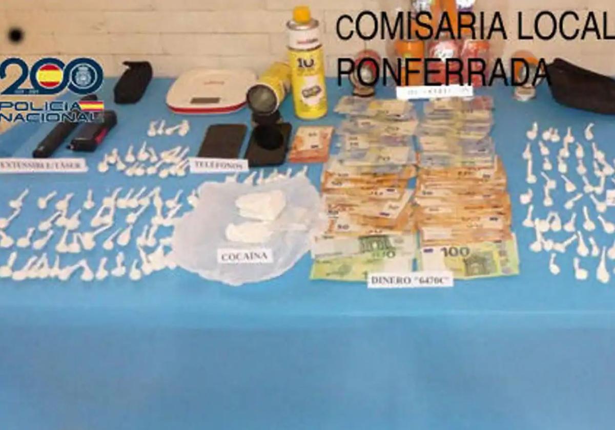 Desmantelan un bar de Ponferrada donde se vendía droga escondida en escobas