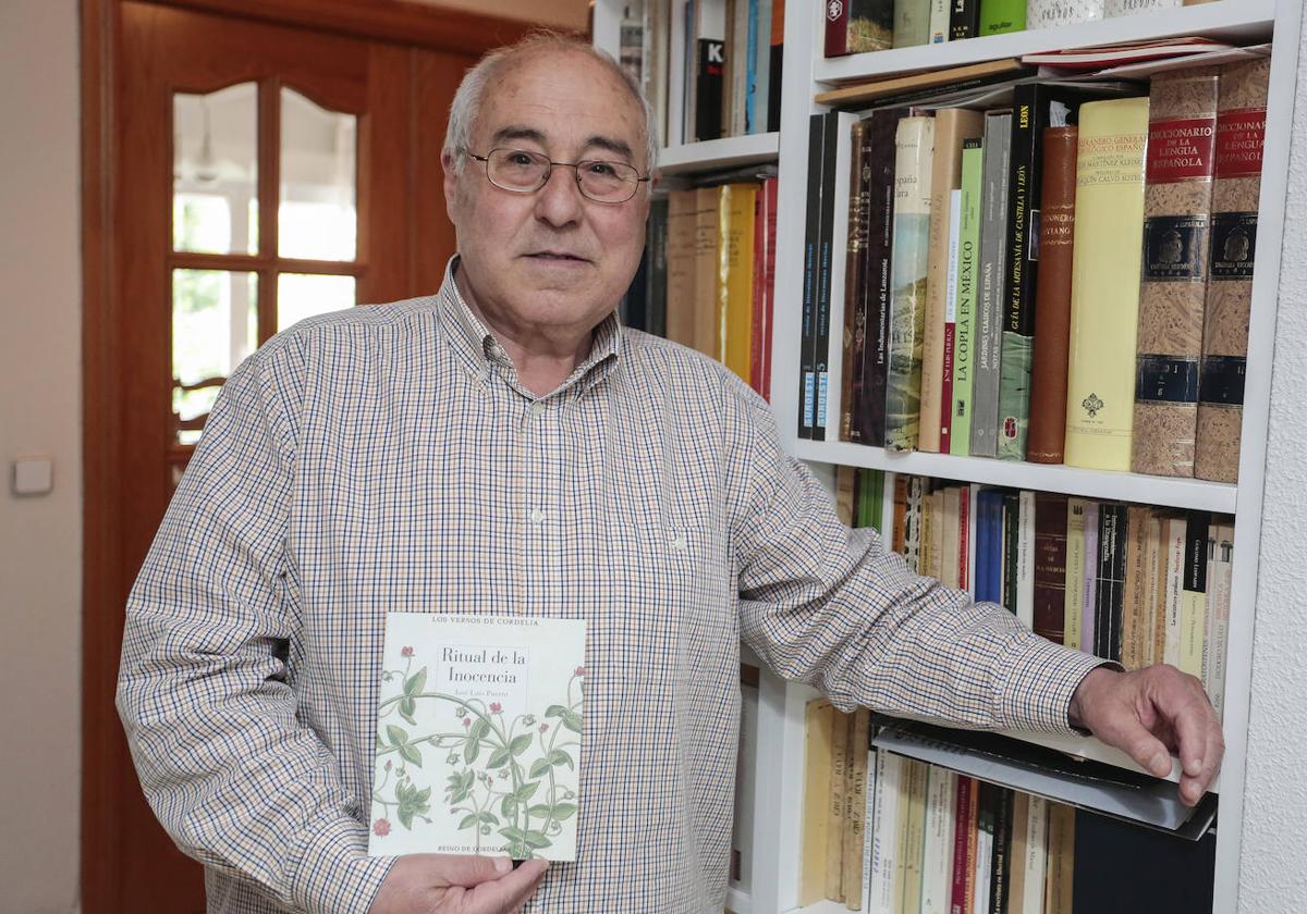 José Luis Puerto, con su último libro publicado por Reino de Cordelia.