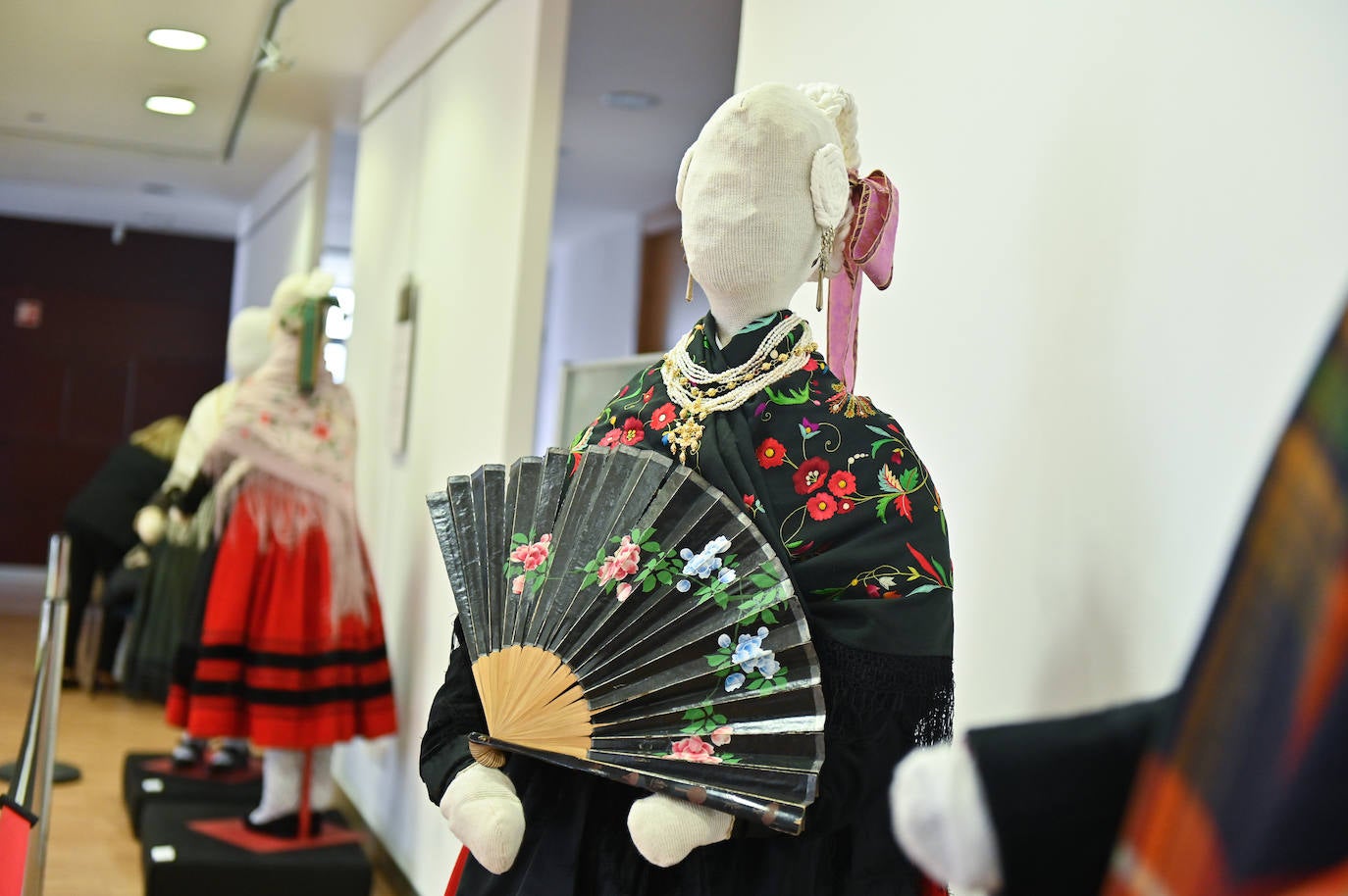 Exposición de trajes tradicionales de la comarca de Valladolid