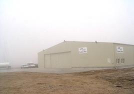Hangar base del helicóptero de rescate del 112 de Castilla y León en Alcazarén.