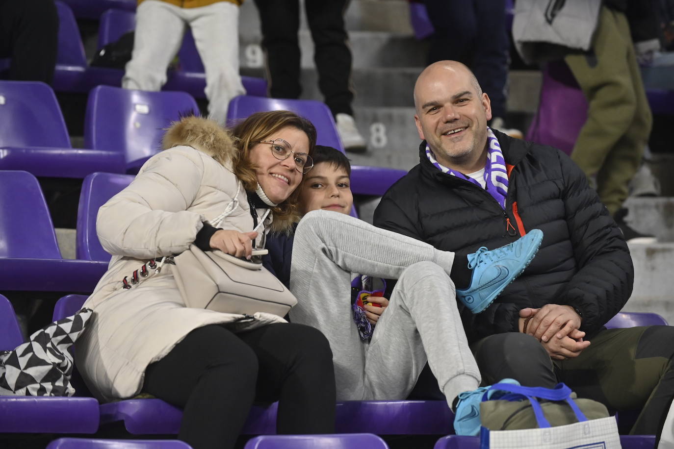 Búscate en la grada del estadio José Zorrilla (2 de 3)