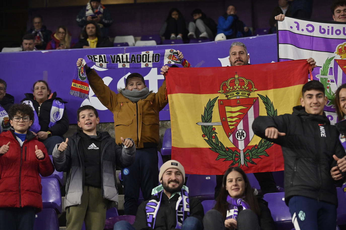 Búscate en la grada del estadio José Zorrilla (2 de 3)