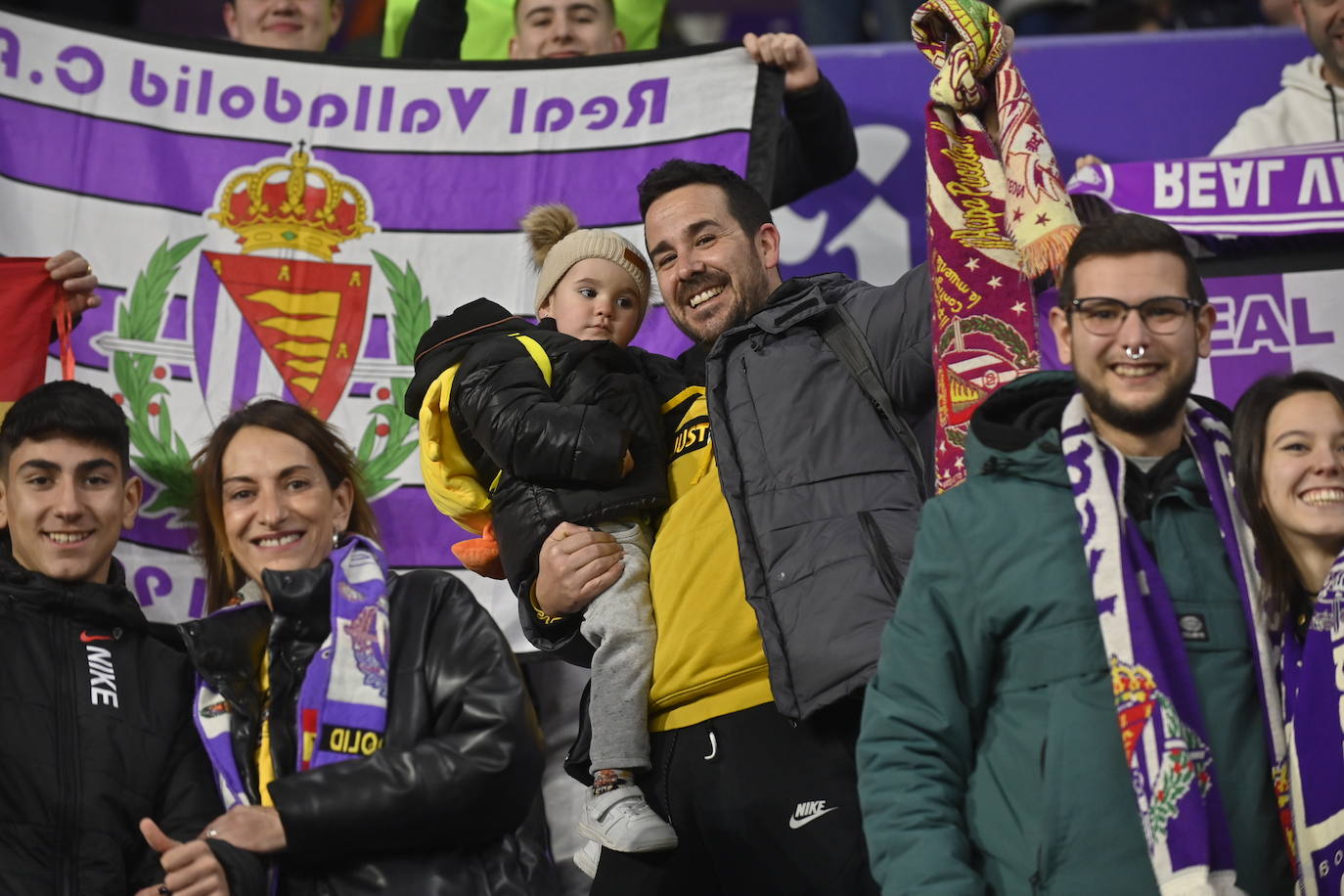 Búscate en la grada del estadio José Zorrilla (2 de 3)