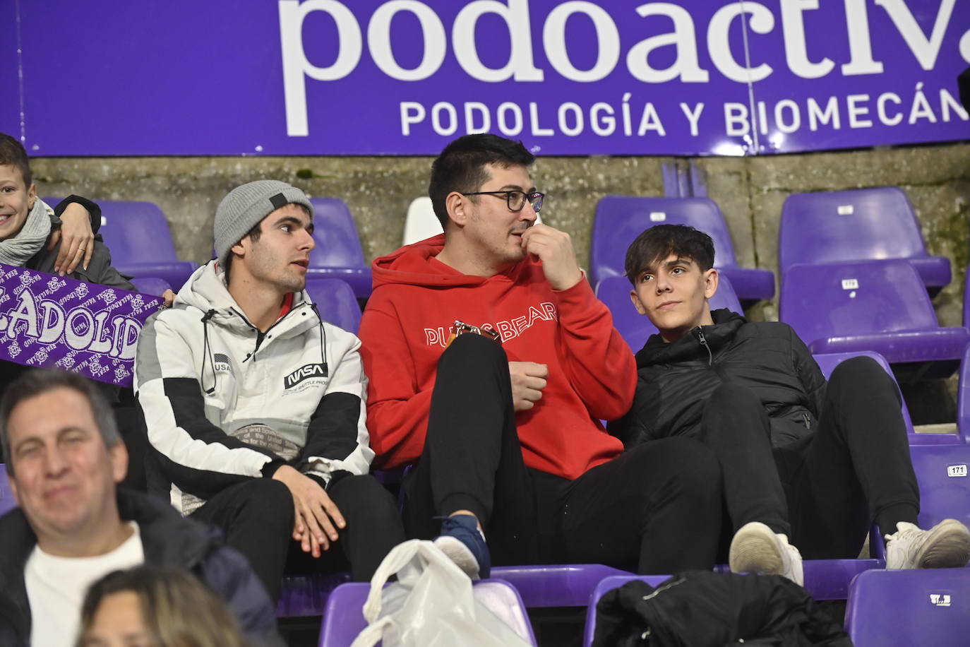 Búscate en la grada del estadio José Zorrilla (2 de 3)