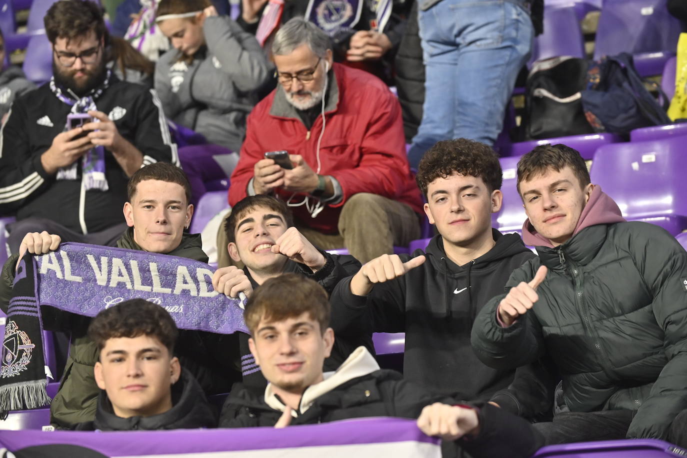 Búscate en la grada del estadio José Zorrilla (2 de 3)