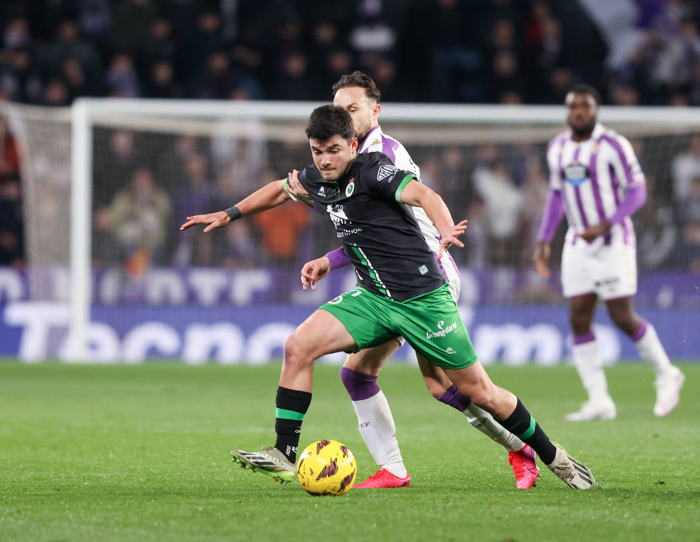 La victoria del Real Valladolid sobre el Racing de Santander, en imágenes