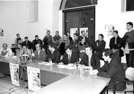 Presentación en el 2000, con todo el deporte vallisoletano arropando la iniciativa, con los blanquivioleta Eusebio o César Sánchez, entre otros.