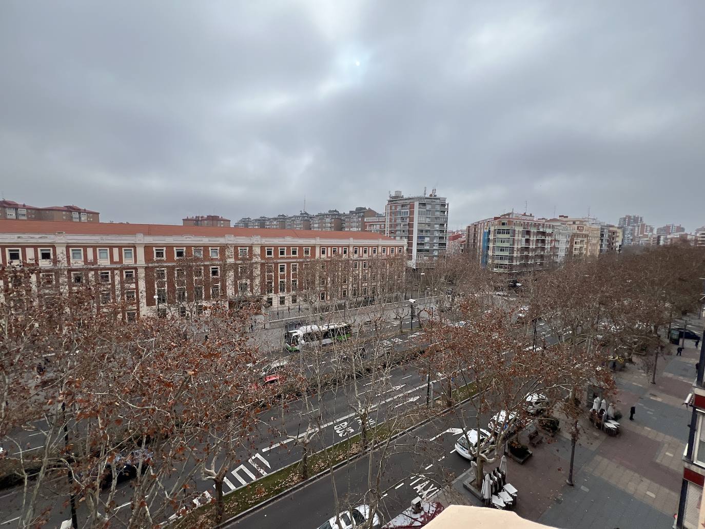 Un pisazo histórico recién reformado y listo para alquilar en el Paseo Zorrilla