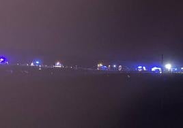 Servicios de emergencia en el luhar del accidente.