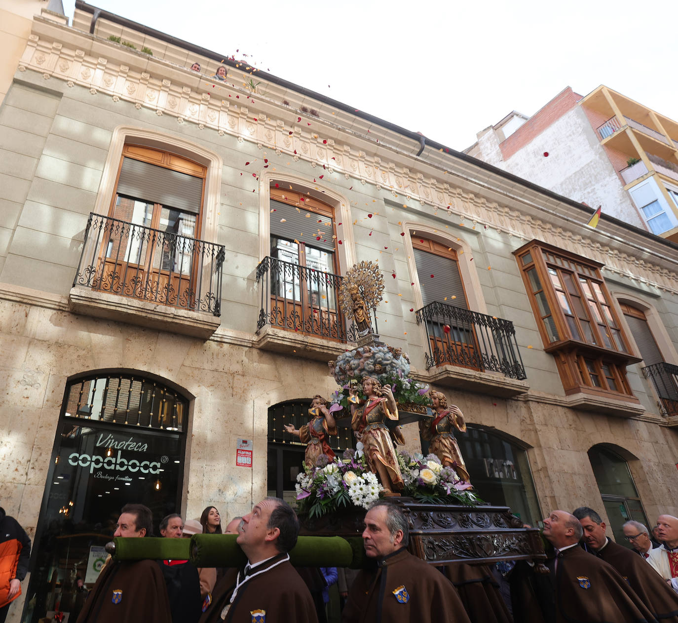 Palencia se entrega a su patrona