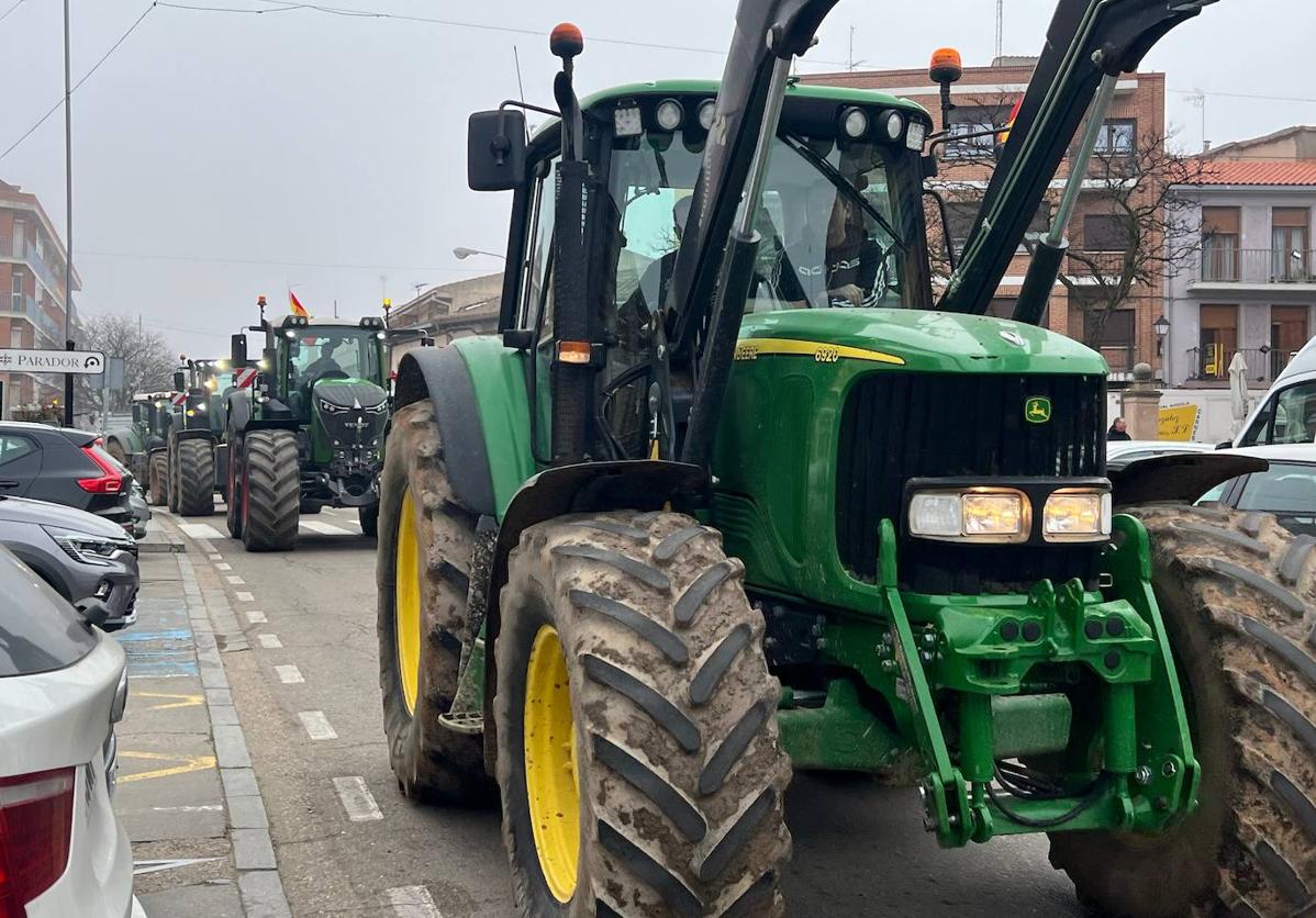 Problemas de tráfico en Valladolid hasta primera hora de la tarde por la tractorada