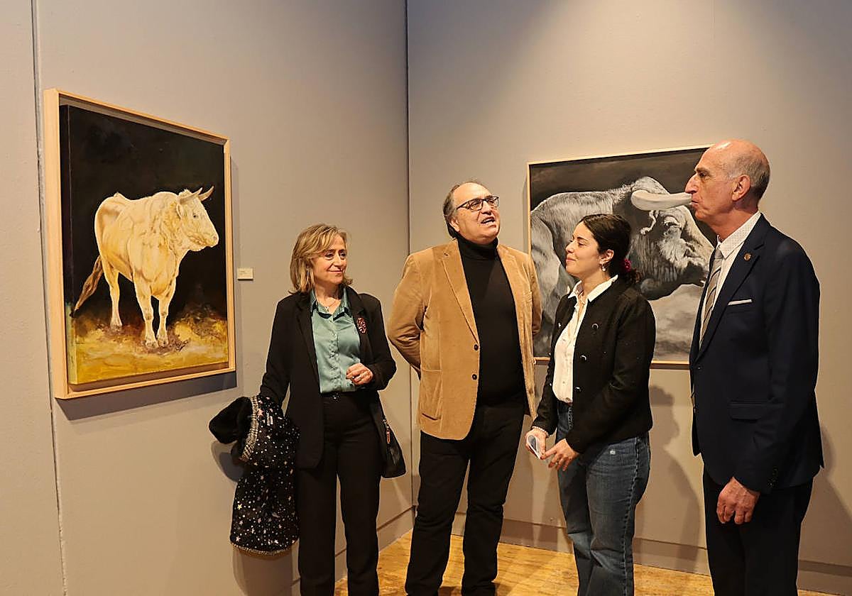 De i a d; María José de la Fuente, Luis Alberto Calvo Sáez, Patricia Pérez y Luis Fernando Román, en la inauguración de la exposición.