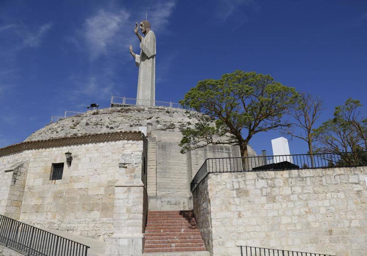 Escultura del Cristo del Otero.