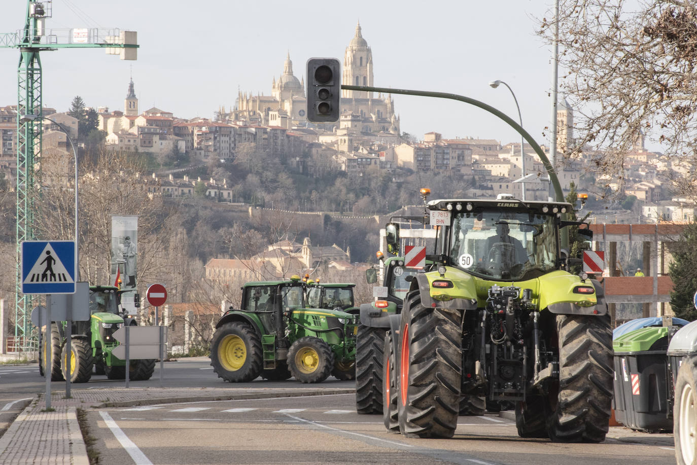 La tractorada por el centro de Segovia, en imágenes