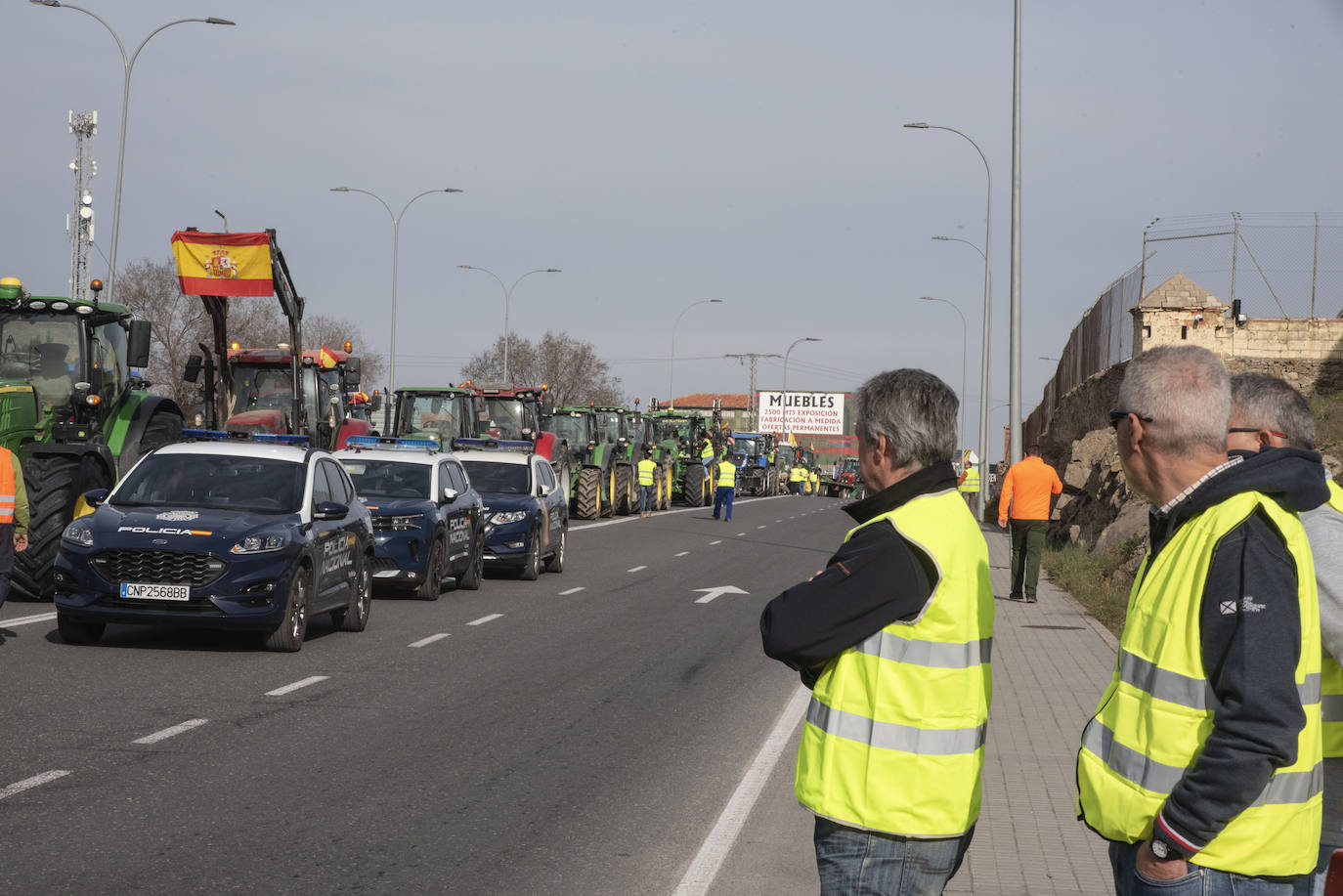 La tractorada por el centro de Segovia, en imágenes