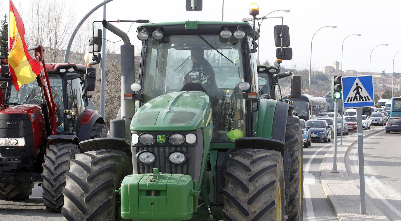 Las protestas de los agricultores segovianos, en imágenes