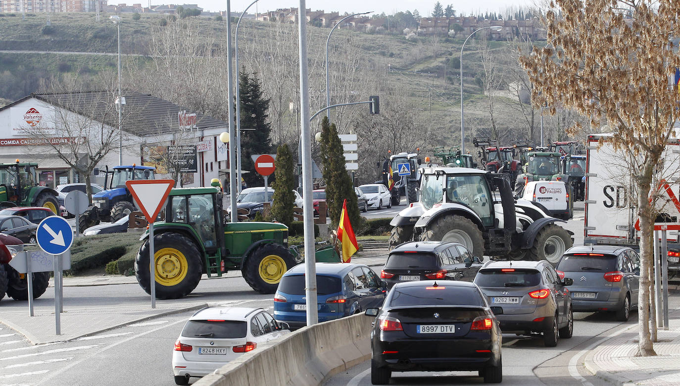 Las protestas de los agricultores segovianos, en imágenes