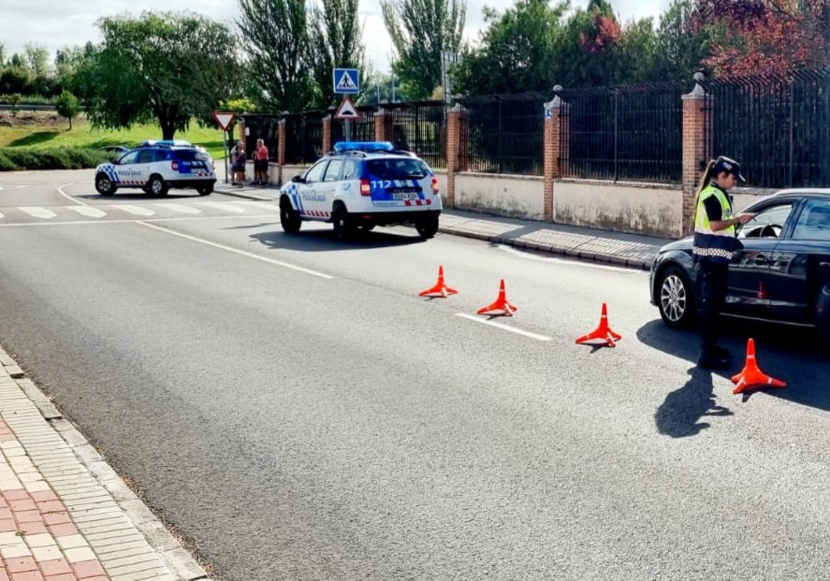 Control policial a la salida de Laguna de Duero.