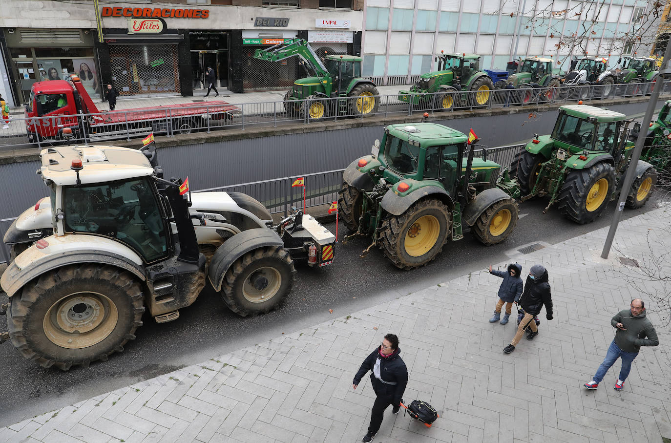 Los tractores bloquean Palencia