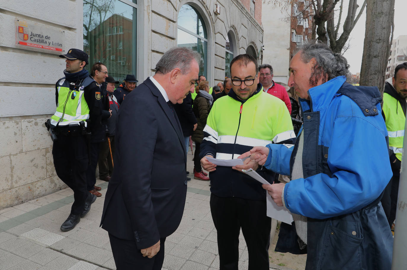 Los tractores bloquean Palencia