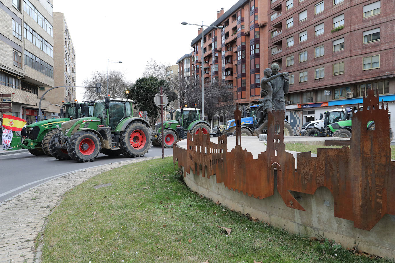 Los tractores bloquean Palencia