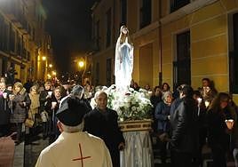 Procesión de Nuestra Señora de Lourdes en Valladolid.