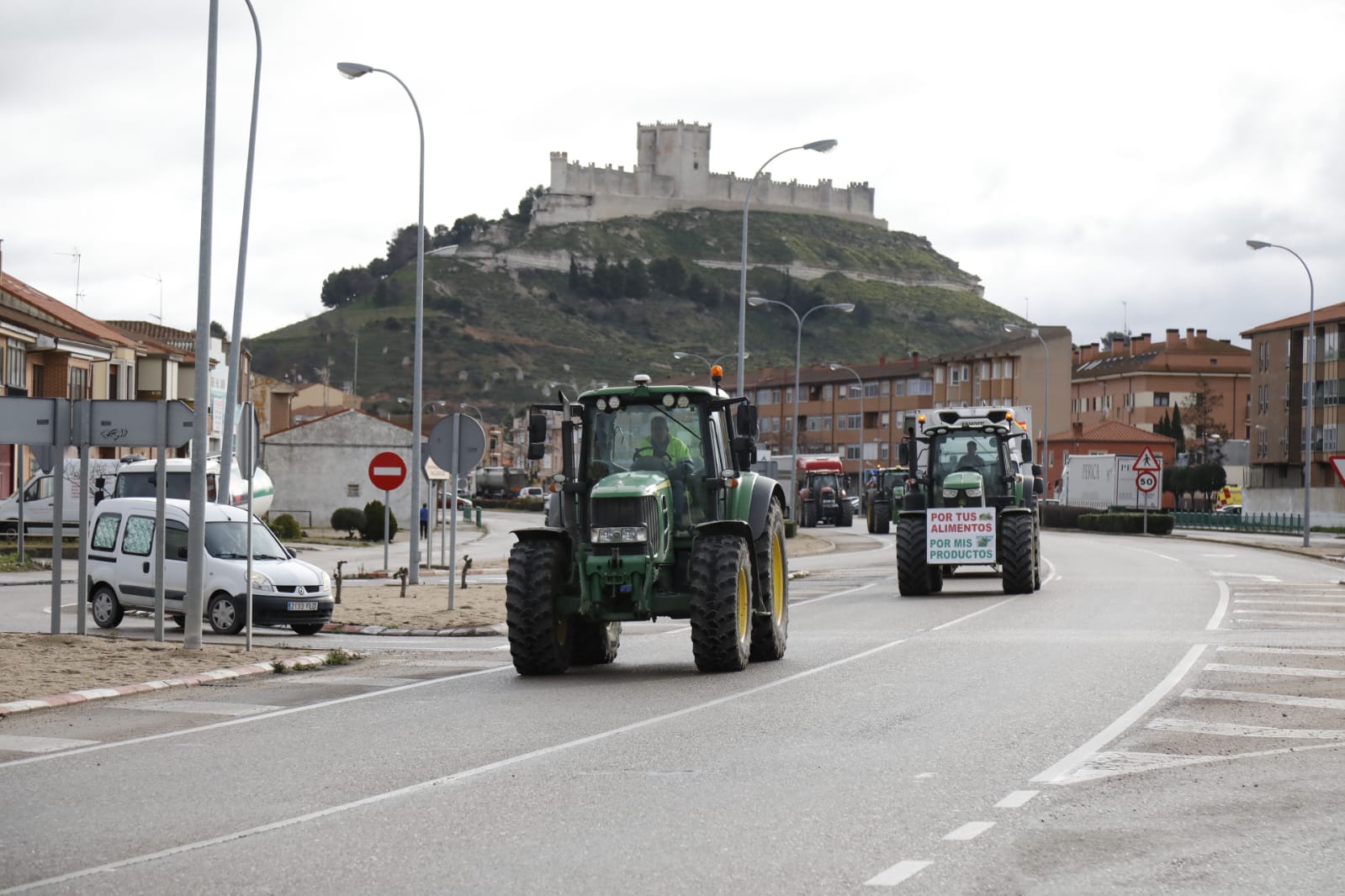 Los agricultores de Peñafiel salen hacia Valladolid.