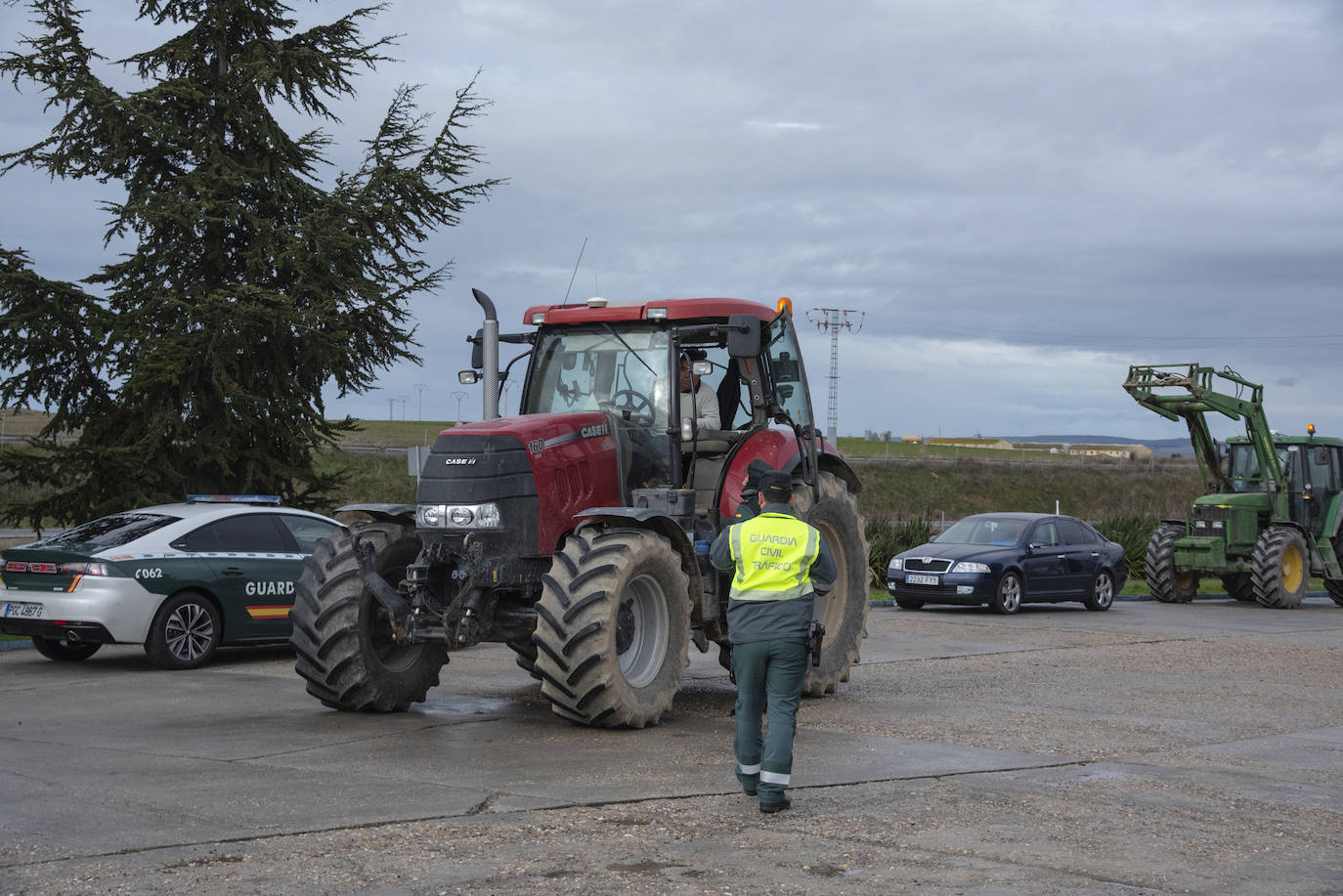 La tractorada del viernes por Segovia, en imágenes