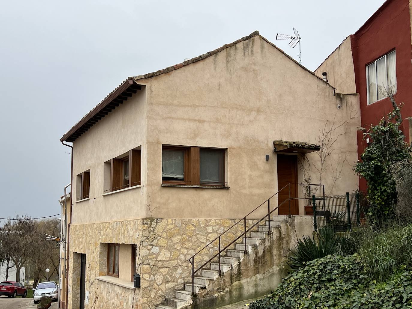 Las imágenes de una casa de pueblo rehabilitada con criterios sostenibles