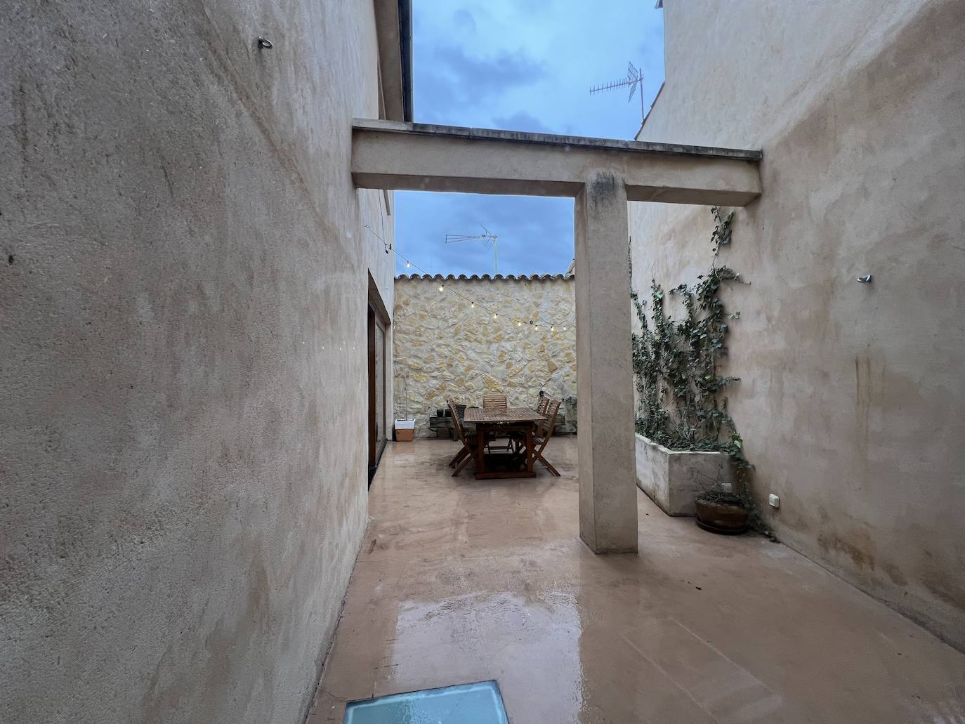 Las imágenes de una casa de pueblo rehabilitada con criterios sostenibles