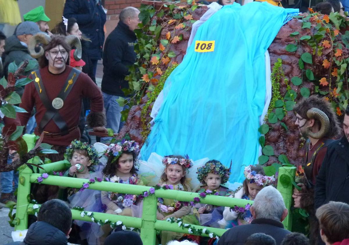 Imagen principal - Tudela de Duero, capital del Carnaval en Valladolid: estos son los mejores disfraces