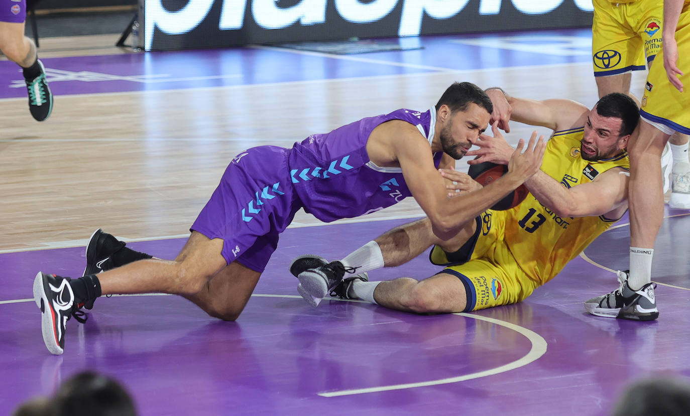 Palencia festeja el cuarto triunfo del Zunder