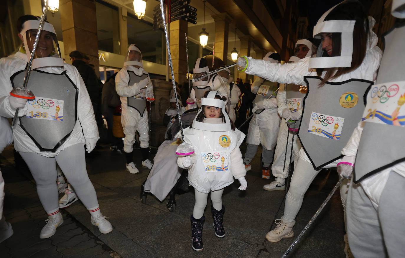 Palencia vive un ingenioso y multitudinario Carnaval