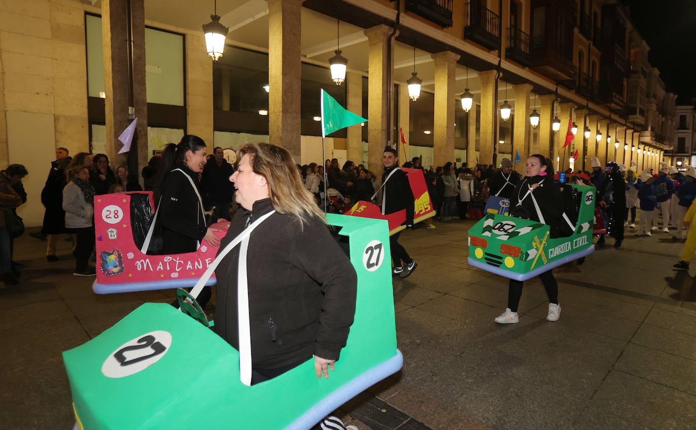 Palencia vive un ingenioso y multitudinario Carnaval