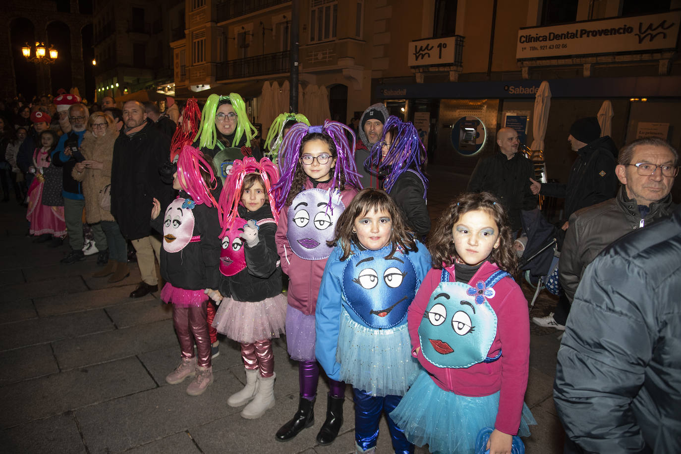 El Carnaval gana al frío segoviano