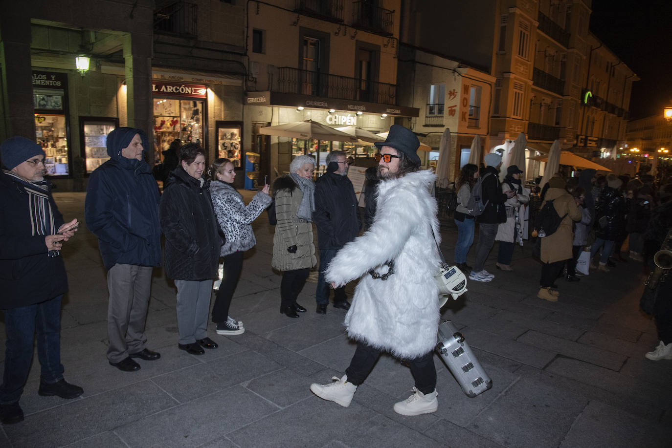 El Carnaval gana al frío segoviano