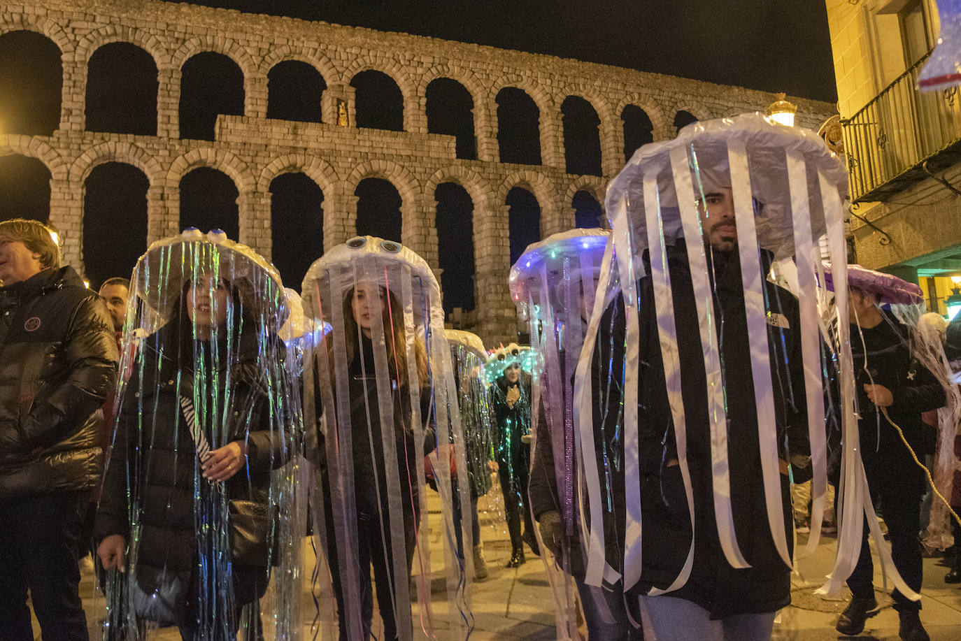 El Carnaval gana al frío segoviano