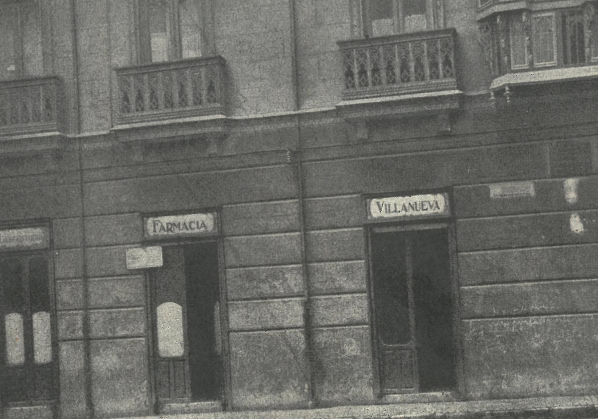 La histórica farmacia de la Plaza de la Universidad