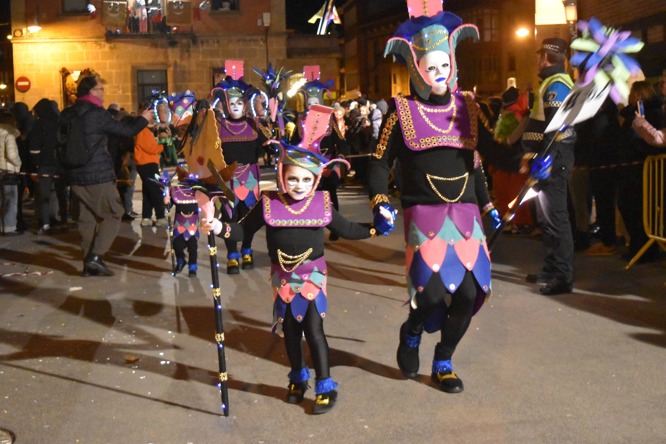 El Carnaval de la Galleta luce en el gran desfile