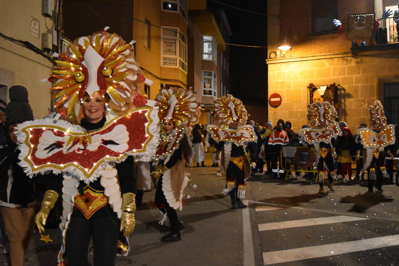 El Carnaval de la Galleta luce en el gran desfile