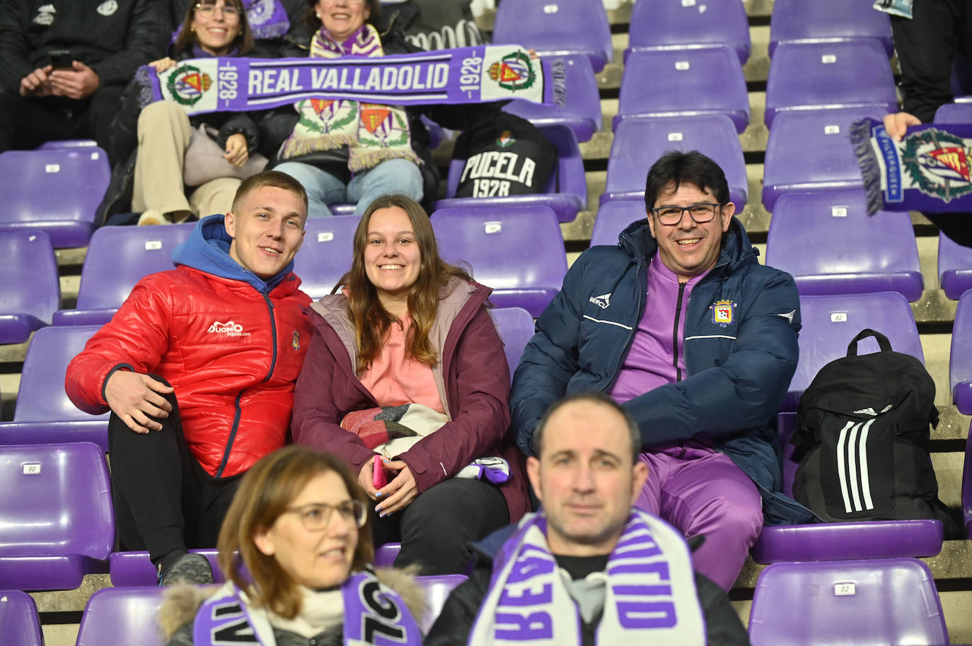 Búscate en la grada del Estadio José Zorrilla (2 de 4)