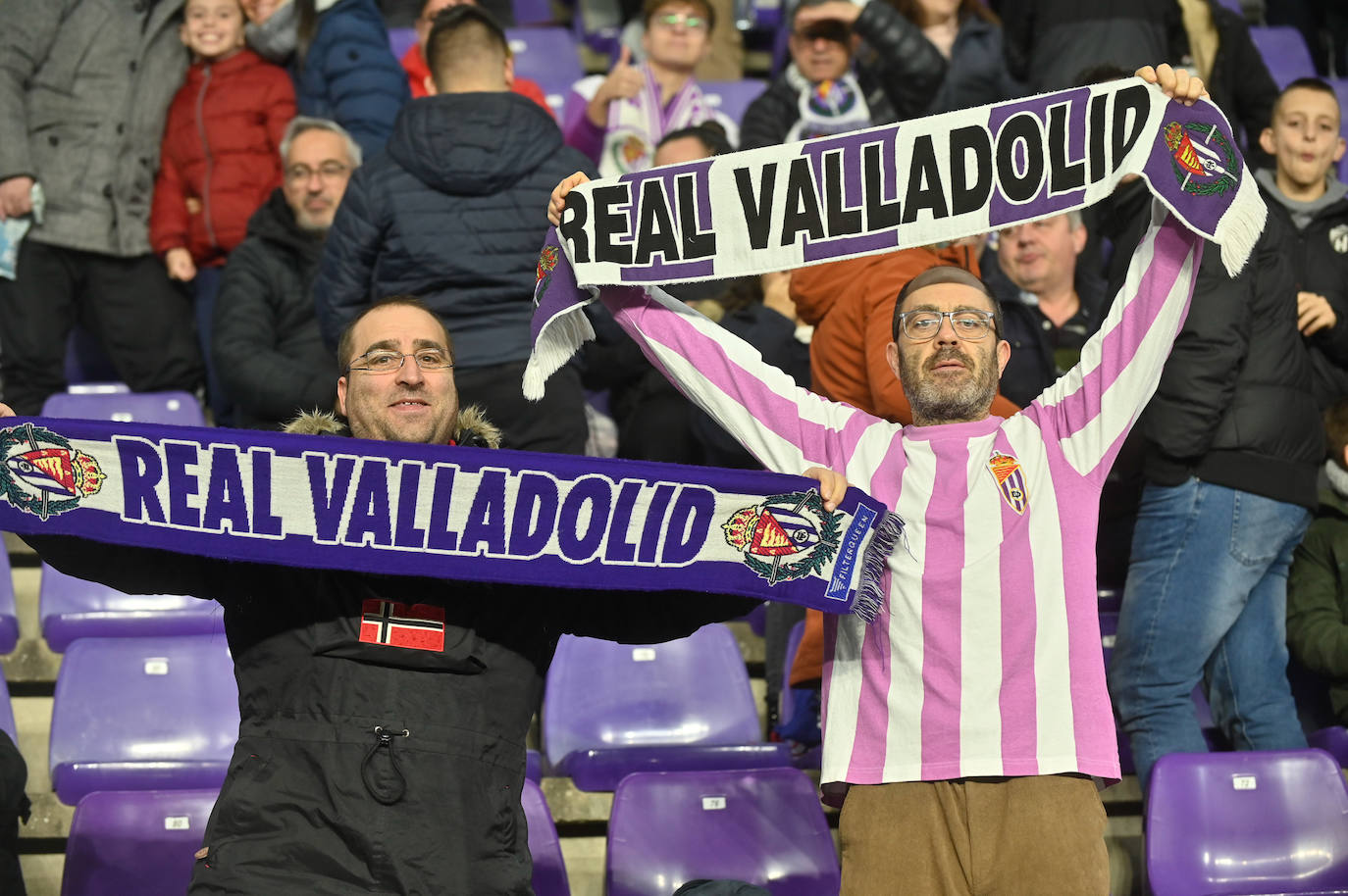 Búscate en la grada del Estadio José Zorrilla (2 de 4)