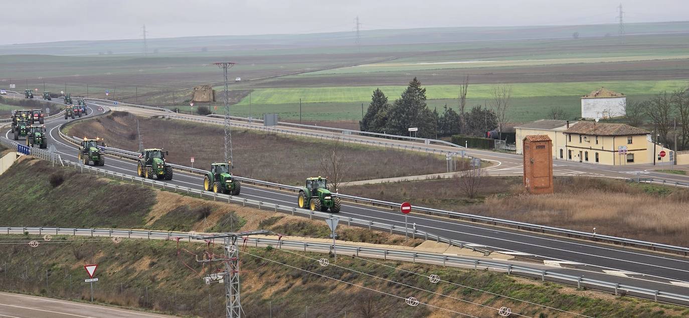 Primeras imágenes de la tractorada en Palencia