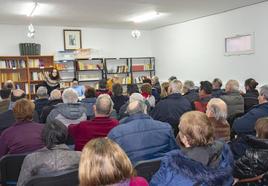 Reunión de la plataforma de vecinos opositora al proyecto.