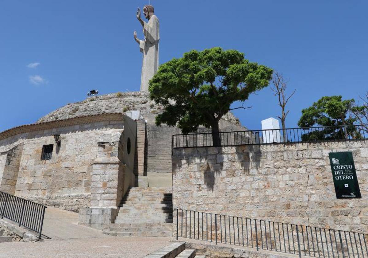 Escultura del Cristo del Otero.