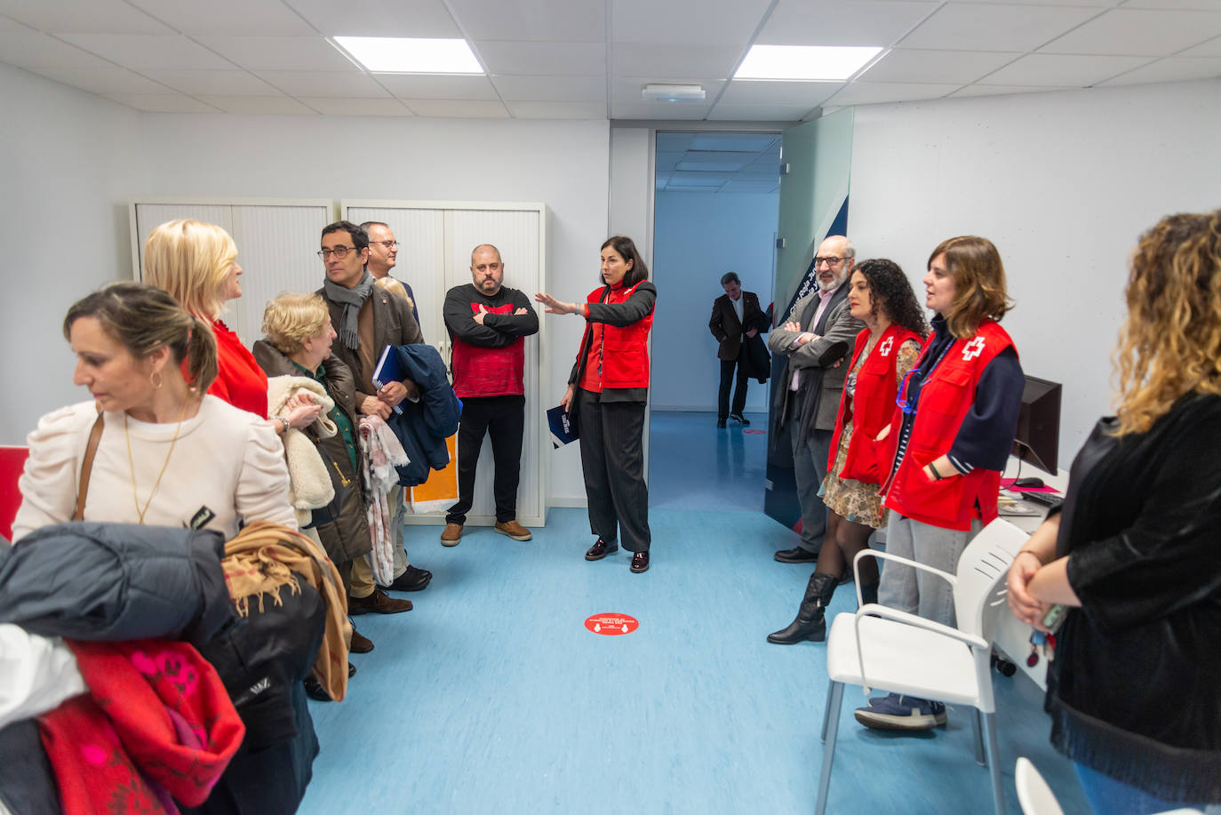 Cruz Roja muestra su trabajo y sus instalaciones a los palentinos