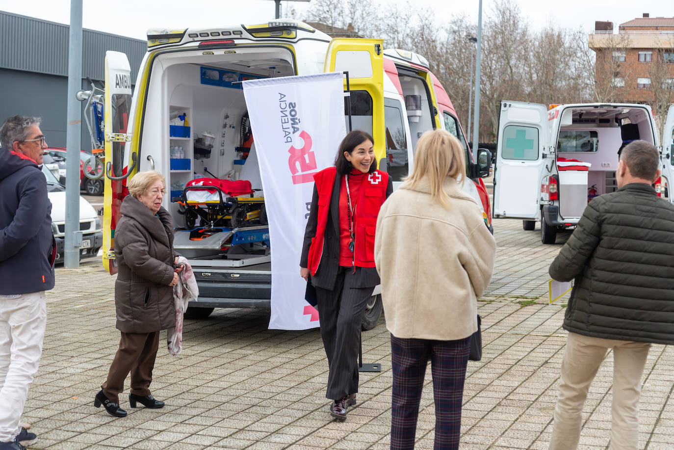 Cruz Roja muestra su trabajo y sus instalaciones a los palentinos