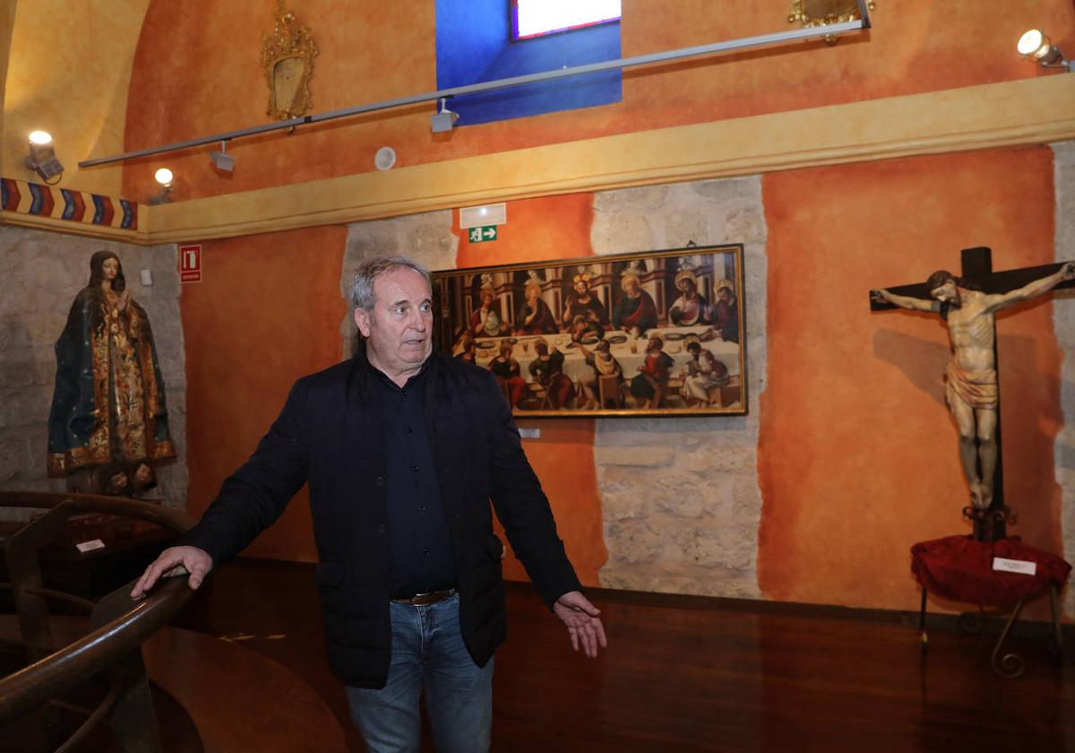 El alcalde José Luis Gil en el Museo de Arte Sacro.