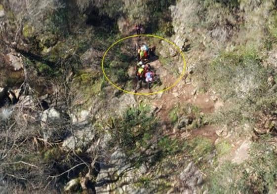 Rescatan a una montañera tras sufrir una caída en Arenas de San Pedro